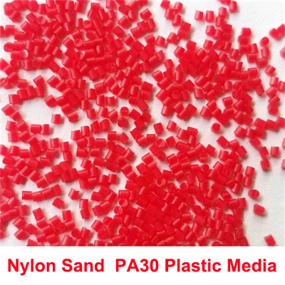 Media di brillamento di plastica dell'anti sabbia di nylon statica della poliammide PA30 per la sbavatura della resina